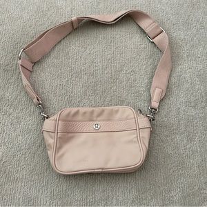 lululemon side purse